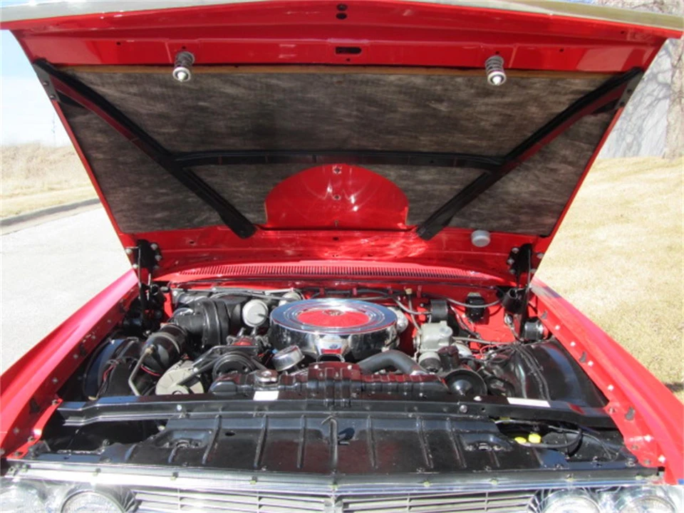 1962 Oldsmobile Starfire - Image 11 of 31