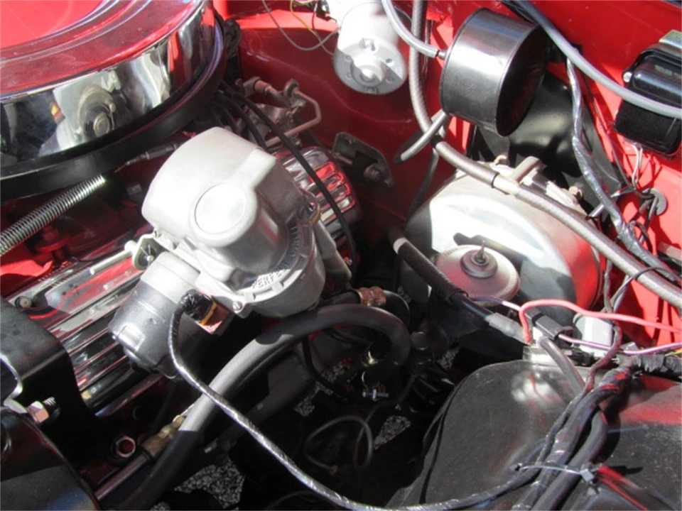 1962 Oldsmobile Starfire - Image 12 of 31
