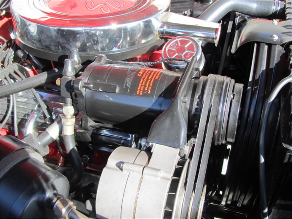 1962 Oldsmobile Starfire - Image 13 of 31