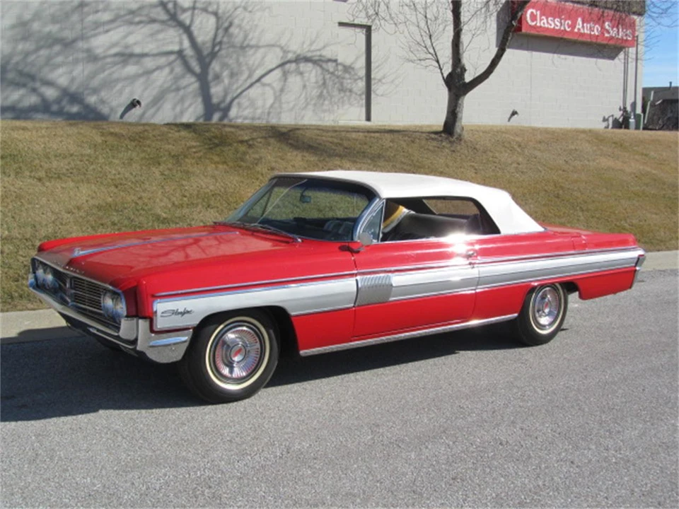 1962 Oldsmobile Starfire - Image 18 of 31