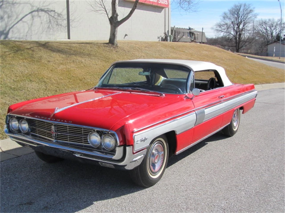 1962 Oldsmobile Starfire - Image 20 of 31