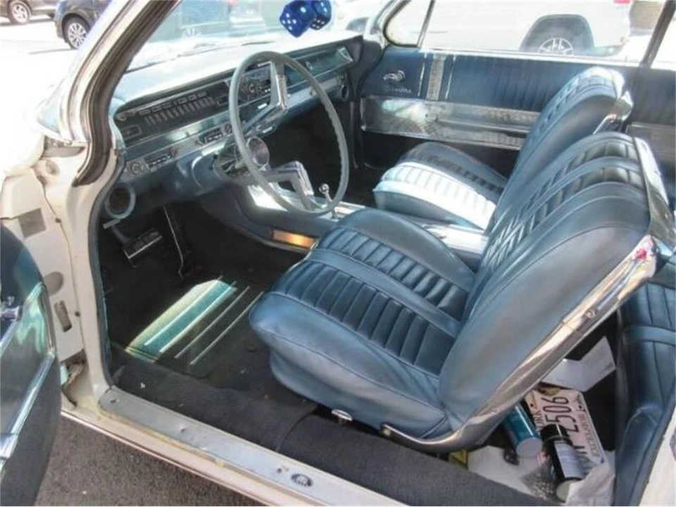 1962 Oldsmobile Starfire - Image 4 of 21