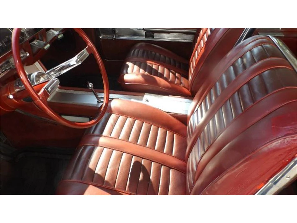 1962 Oldsmobile Starfire - Image 6 of 9