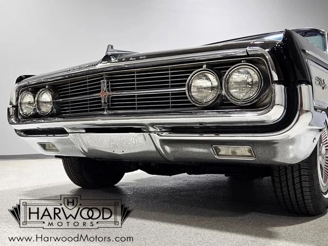 1962 Oldsmobile Starfire - Image 24 of 31