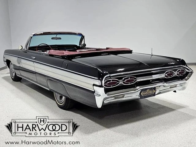 1962 Oldsmobile Starfire - Image 6 of 31