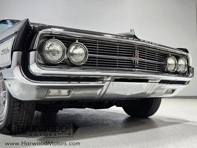 1962 Oldsmobile Starfire - Image 25 of 31