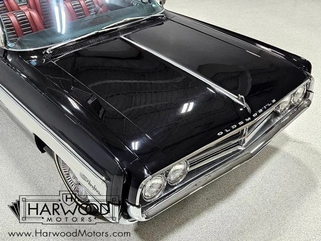 1962 Oldsmobile Starfire - Image 21 of 31