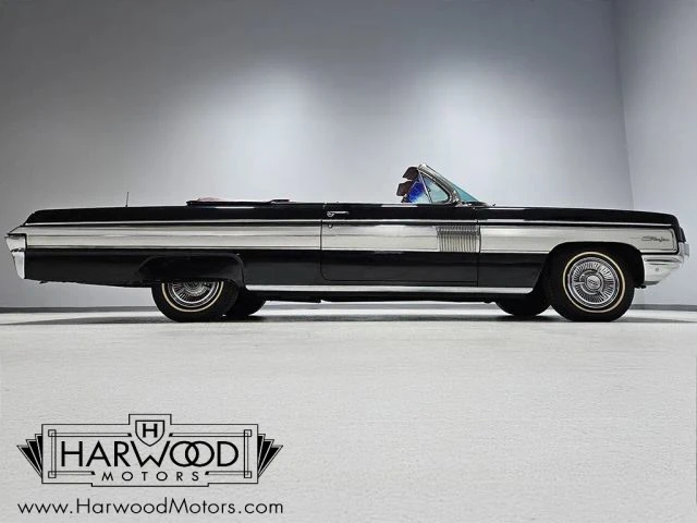 1962 Oldsmobile Starfire - Image 11 of 21