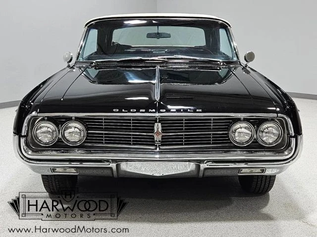 1962 Oldsmobile Starfire - Image 15 of 21