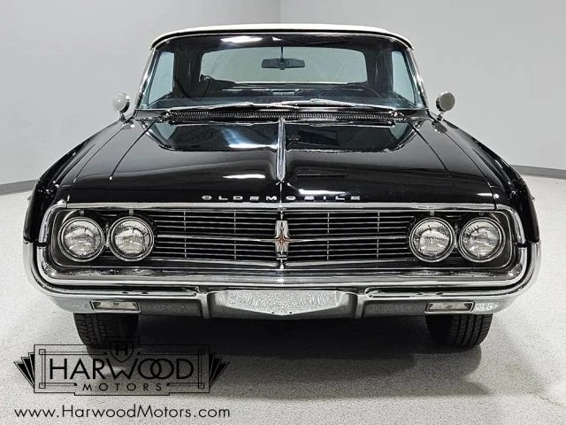 1962 Oldsmobile Starfire - Image 15 of 21