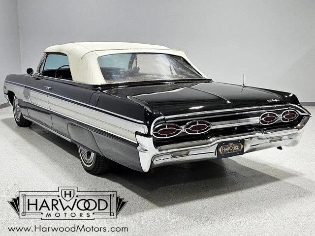 1962 Oldsmobile Starfire - Image 7 of 21