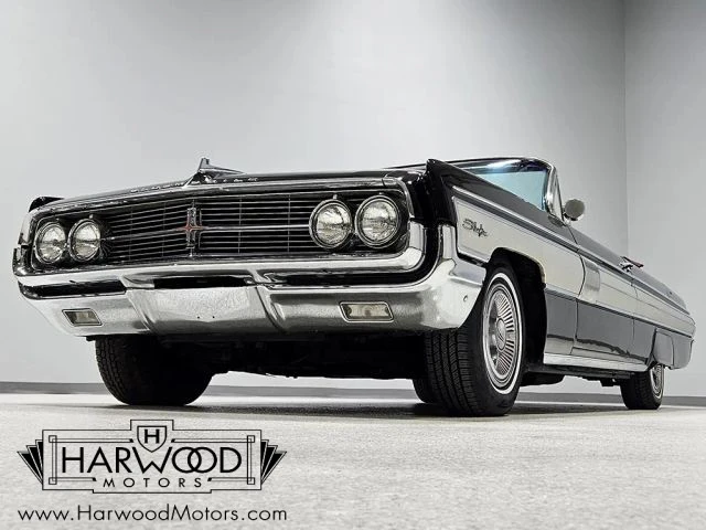 1962 Oldsmobile Starfire - Image 16 of 21