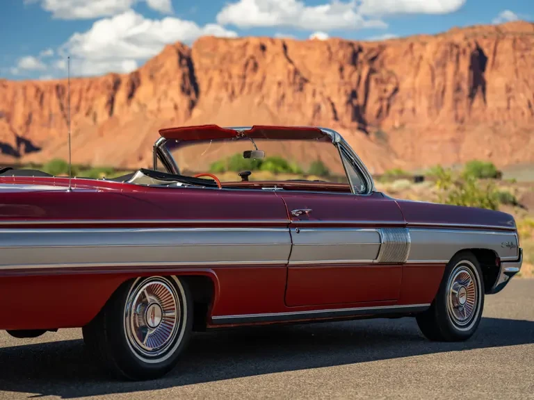 1962 Oldsmobile Starfire - Image 21 of 31