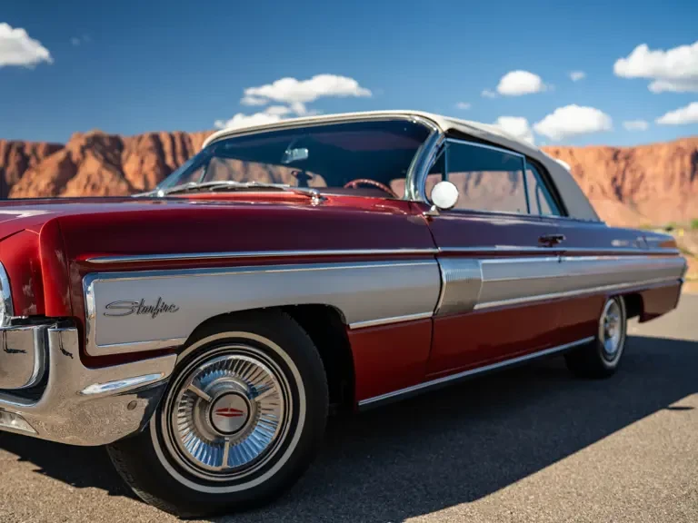 1962 Oldsmobile Starfire - Image 12 of 31