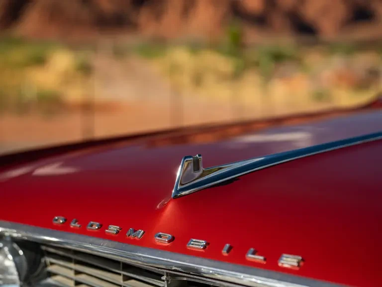 1962 Oldsmobile Starfire - Image 18 of 31