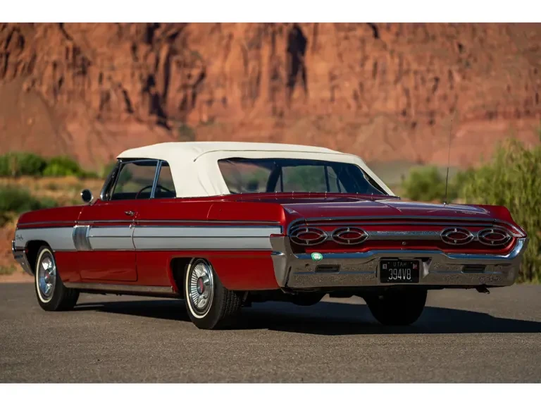 1962 Oldsmobile Starfire - Image 11 of 31