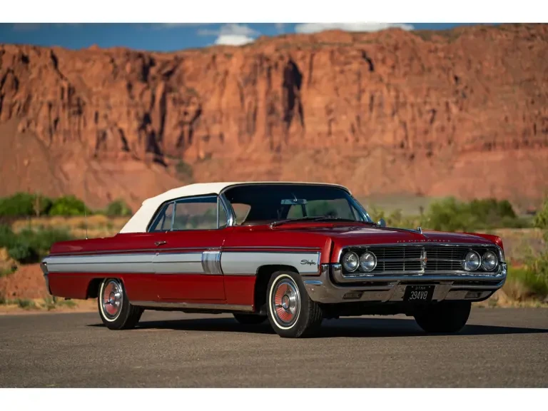 1962 Oldsmobile Starfire - Image 10 of 31