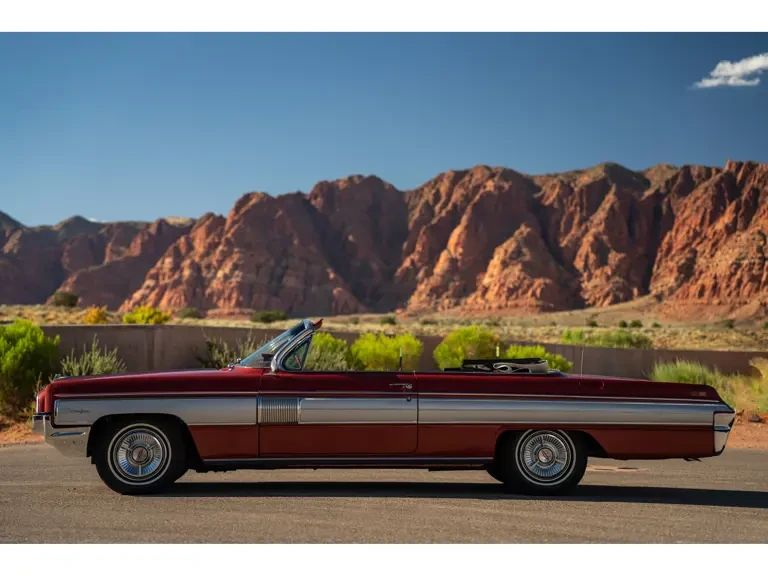 1962 Oldsmobile Starfire - Image 7 of 31