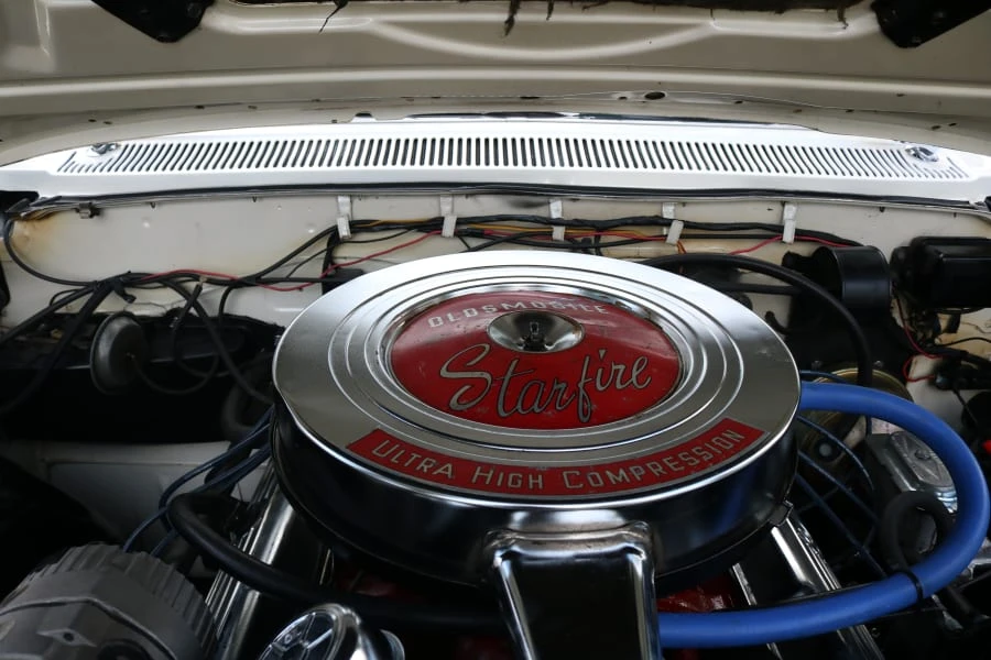 1962 Oldsmobile Starfire - Image 27 of 31