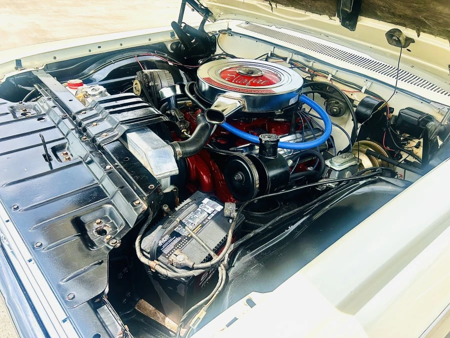 1962 Oldsmobile Starfire - Image 20 of 29