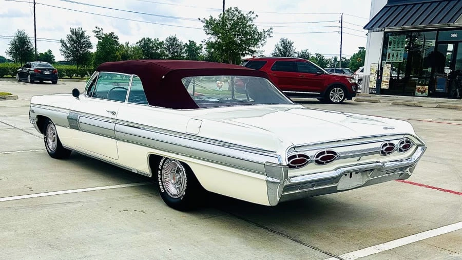 1962 Oldsmobile Starfire - Image 6 of 29