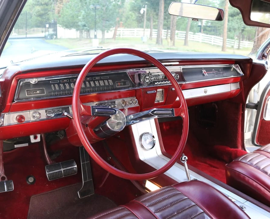 1962 Oldsmobile Starfire - Image 19 of 31