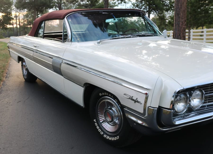 1962 Oldsmobile Starfire - Image 15 of 31