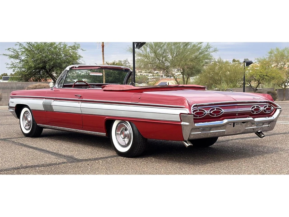 1962 Oldsmobile Starfire - Image 6 of 31