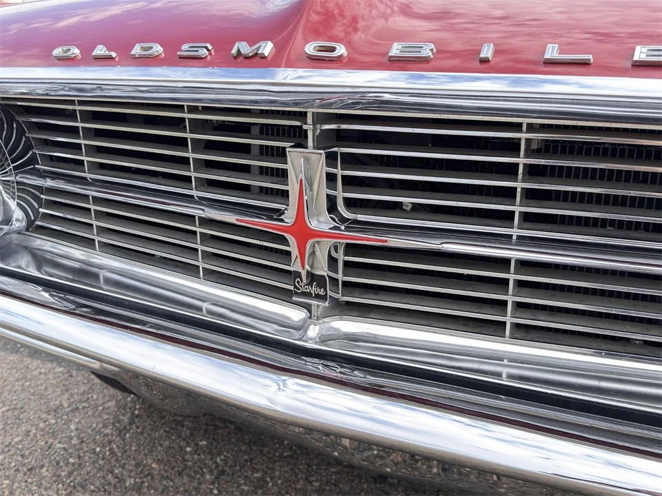 1962 Oldsmobile Starfire - Image 15 of 31