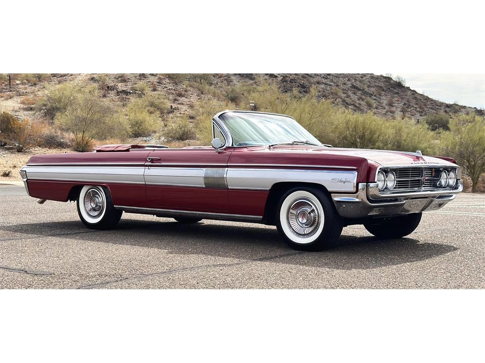 1962 Oldsmobile Starfire - Image 11 of 31