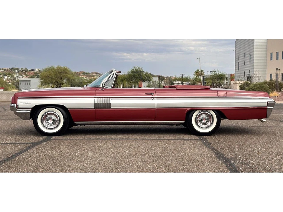1962 Oldsmobile Starfire - Image 4 of 31