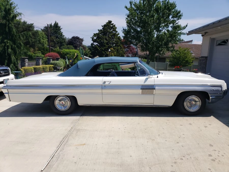 1962 Oldsmobile Starfire - Image 7 of 8