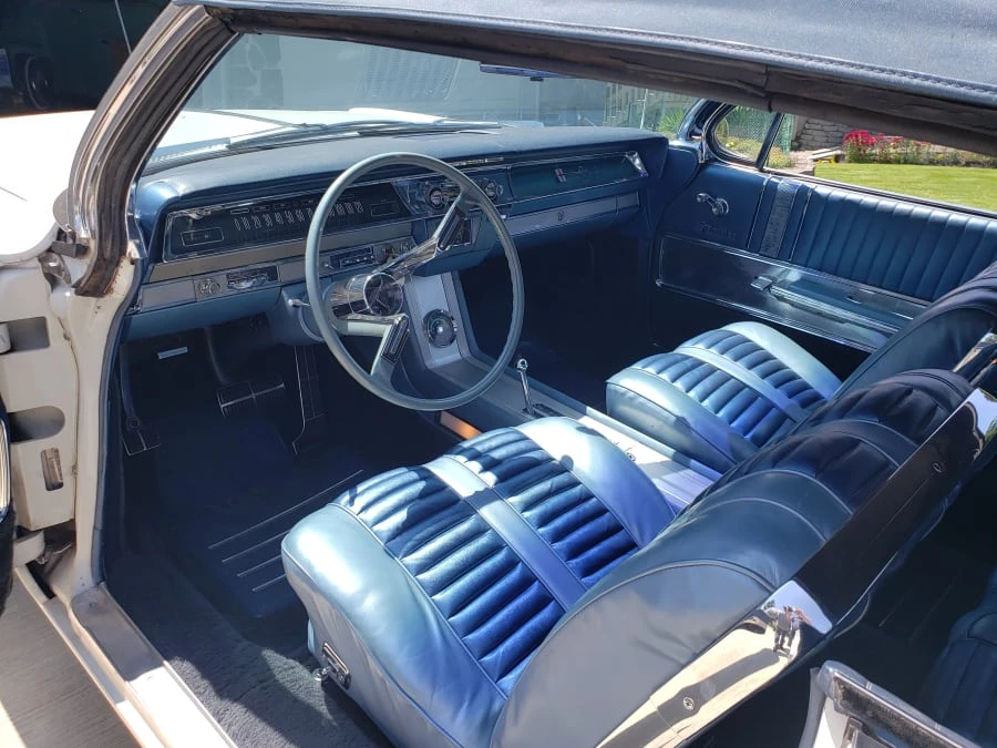 1962 Oldsmobile Starfire - Image 3 of 8