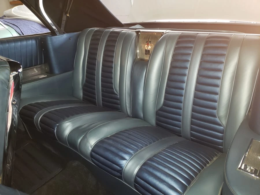 1962 Oldsmobile Starfire - Image 4 of 8