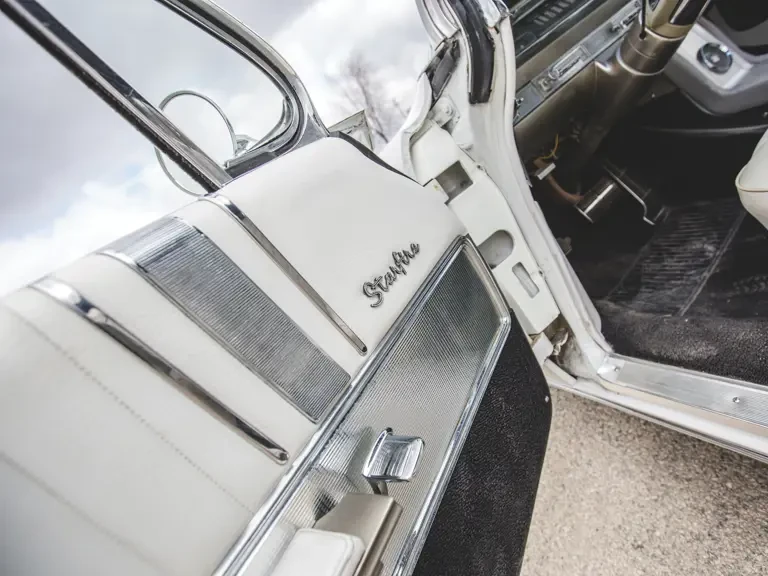 1962 Oldsmobile Starfire - Image 23 of 31