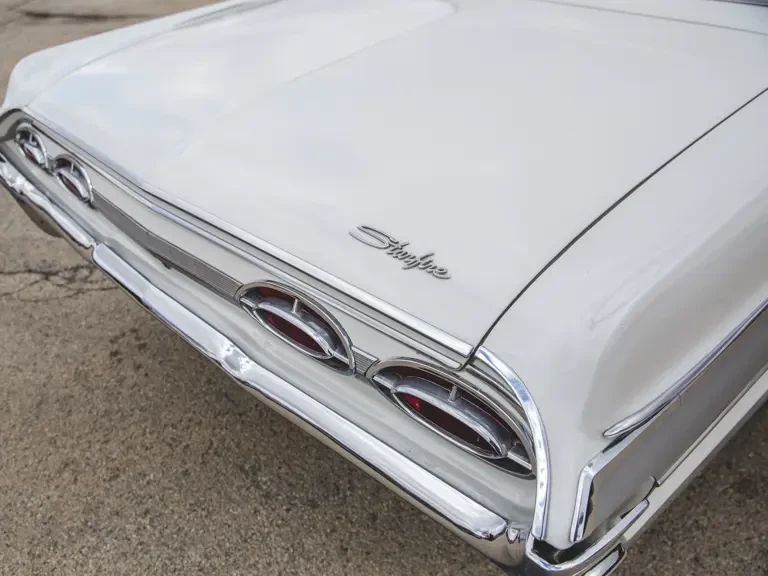 1962 Oldsmobile Starfire - Image 10 of 31
