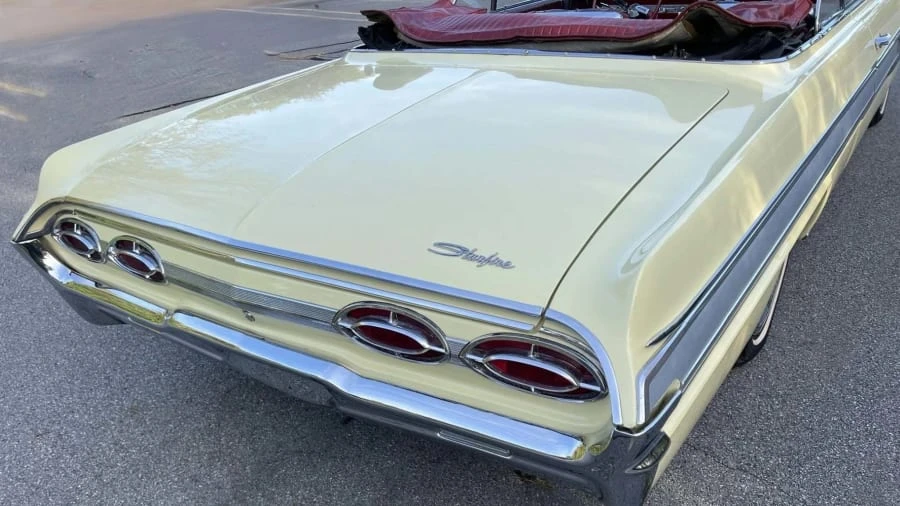 1962 Oldsmobile Starfire - Image 5 of 13