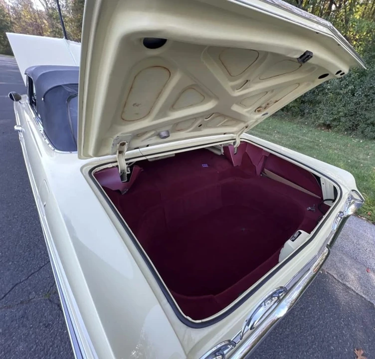 1962 Oldsmobile Starfire - Image 13 of 13