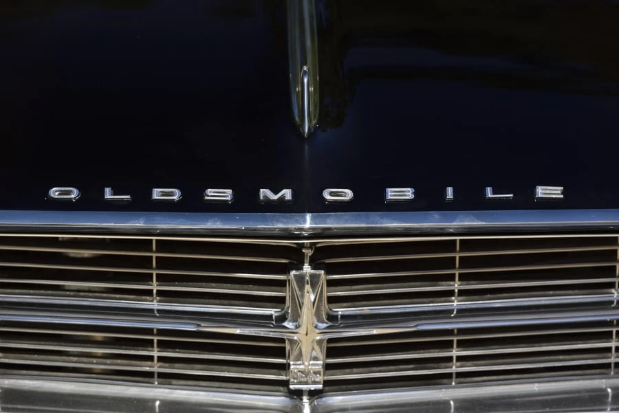 1962 Oldsmobile Starfire - Image 7 of 25