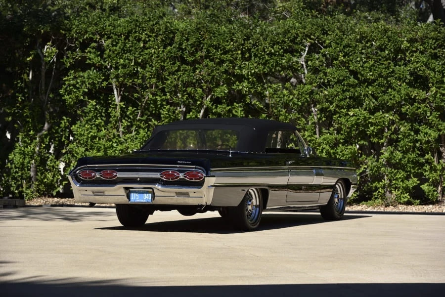 1962 Oldsmobile Starfire - Image 3 of 25