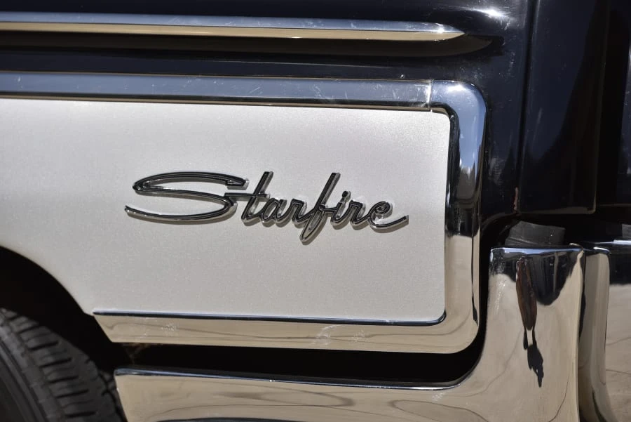 1962 Oldsmobile Starfire - Image 15 of 25