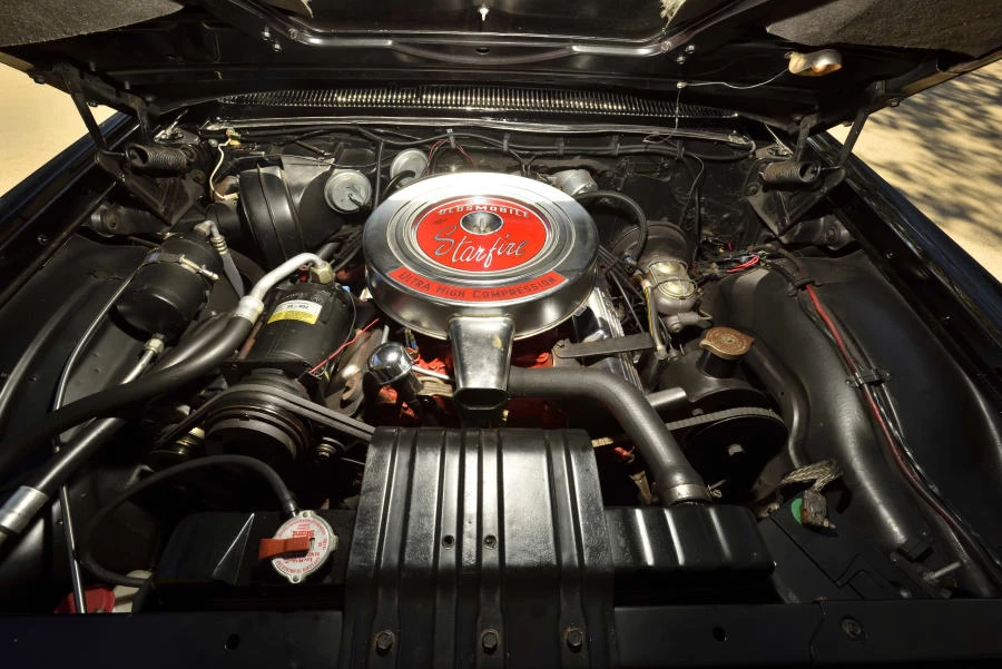 1962 Oldsmobile Starfire - Image 24 of 25