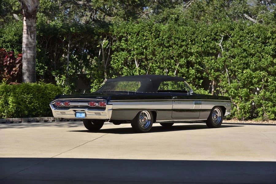 1962 Oldsmobile Starfire - Image 14 of 25
