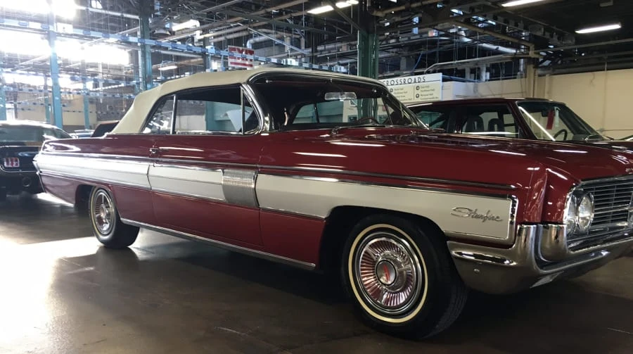1962 Oldsmobile Starfire - Image 2 of 7