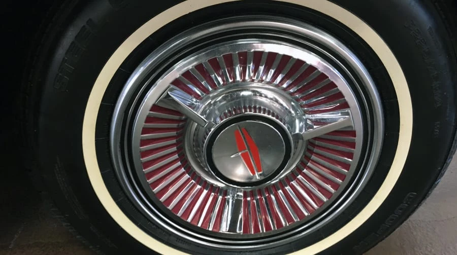 1962 Oldsmobile Starfire - Image 5 of 7