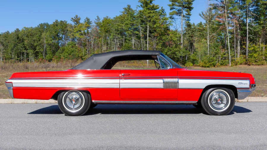 1962 Oldsmobile Starfire - Image 15 of 31