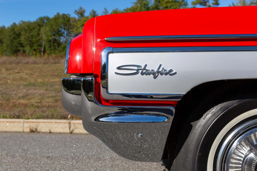 1962 Oldsmobile Starfire - Image 13 of 31