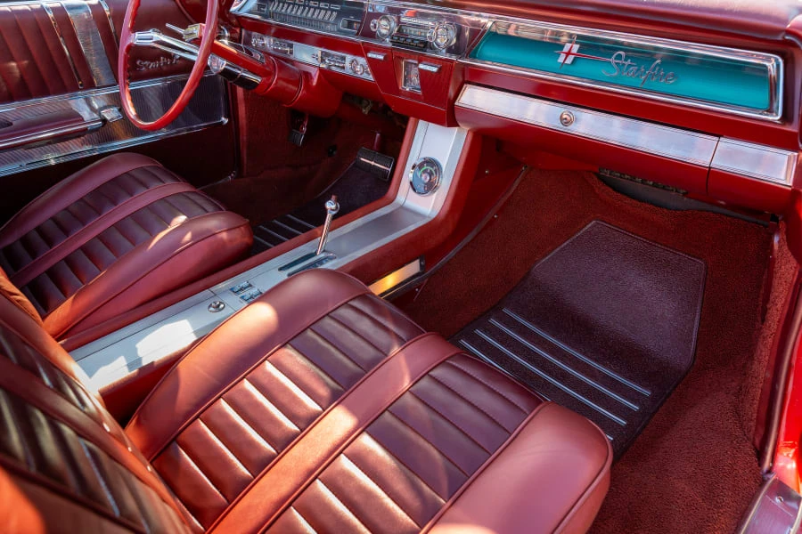 1962 Oldsmobile Starfire - Image 24 of 31