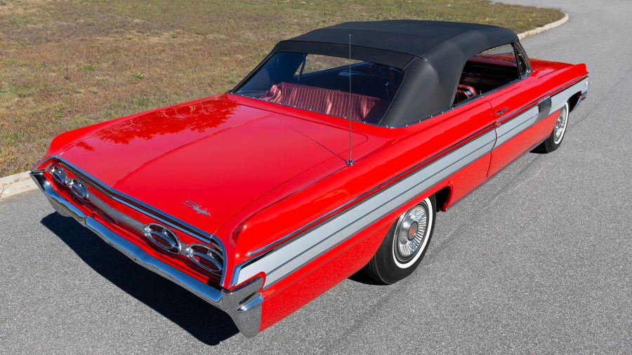 1962 Oldsmobile Starfire - Image 23 of 31