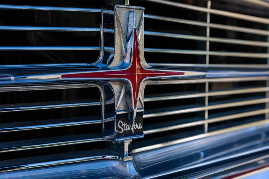 1962 Oldsmobile Starfire - Image 7 of 31